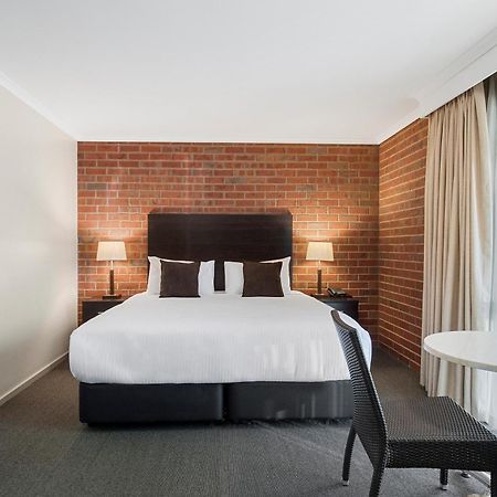 Burke And Wills Motor Inn Суон-Гілл Номер фото
