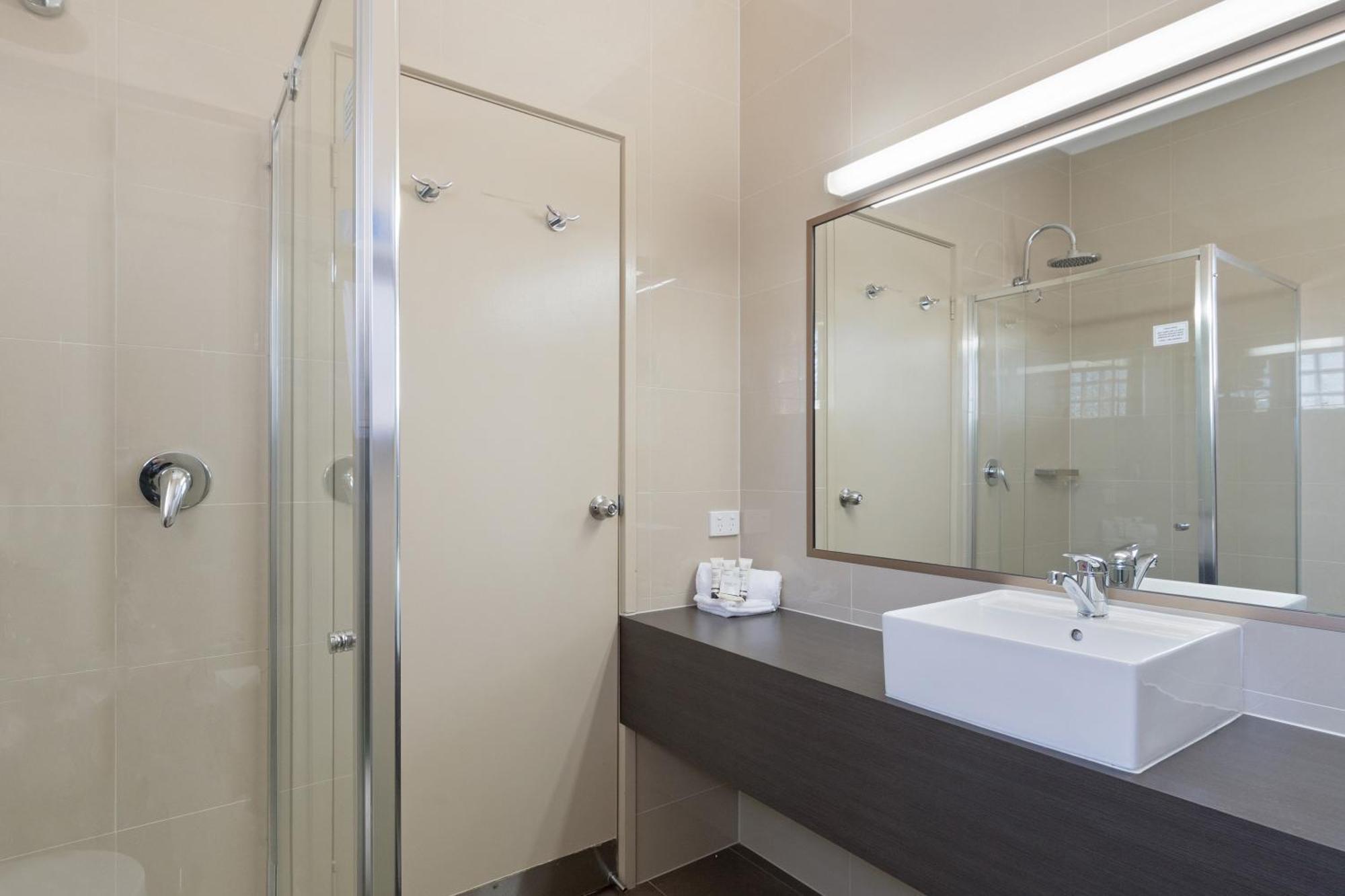 Burke And Wills Motor Inn Суон-Гілл Номер фото