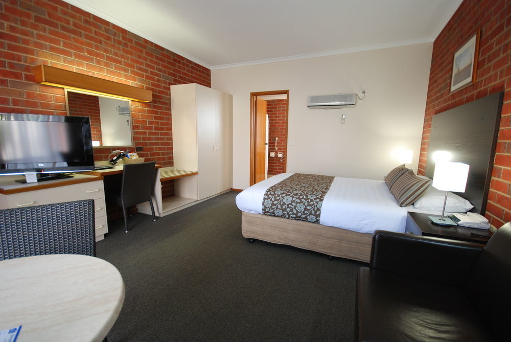 Burke And Wills Motor Inn Суон-Гілл Номер фото